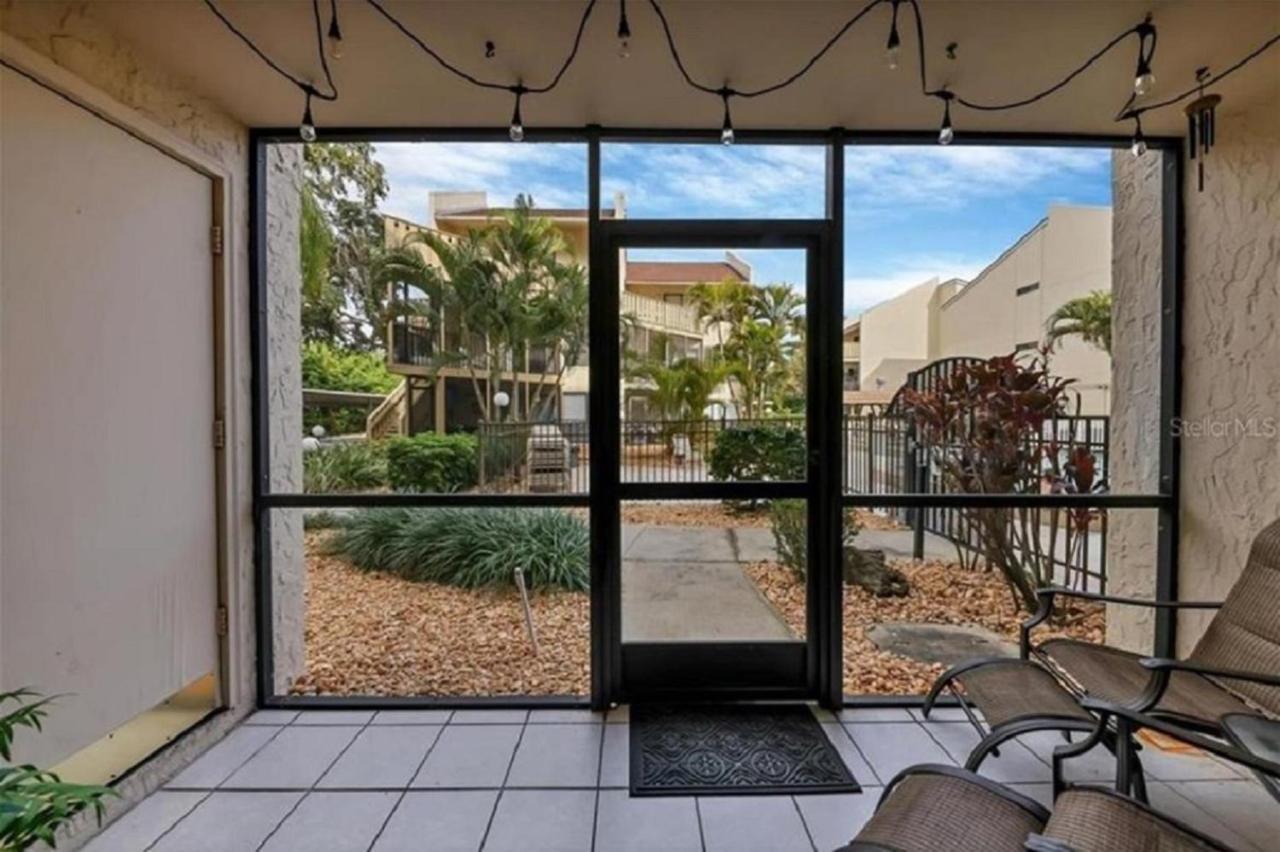 Апартаменты Siesta Key Escape Ground Floor Steps To Heated Pool And Free Trolley Экстерьер фото