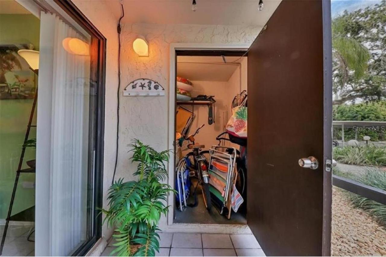 Апартаменты Siesta Key Escape Ground Floor Steps To Heated Pool And Free Trolley Экстерьер фото