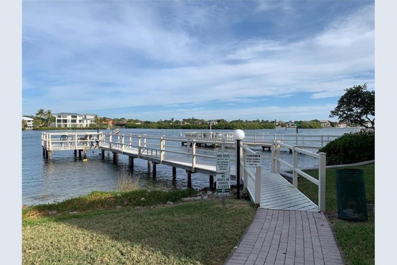 Апартаменты Siesta Key Escape Ground Floor Steps To Heated Pool And Free Trolley Экстерьер фото